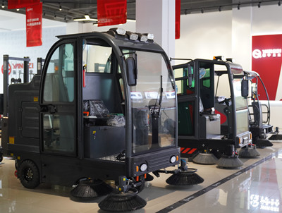 揚子掃地機(jī) 揚子掃地機(jī)