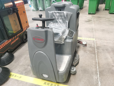 駕駛式洗地機(jī) 駕駛式洗地機(jī)